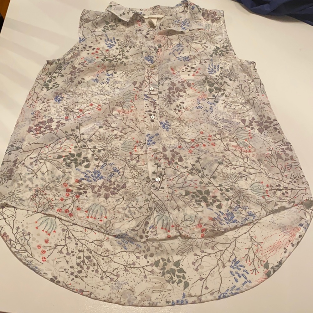 H&M flowery sheer sleeveless shirt